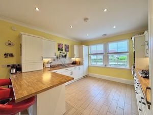 Photo 17- click for photo gallery